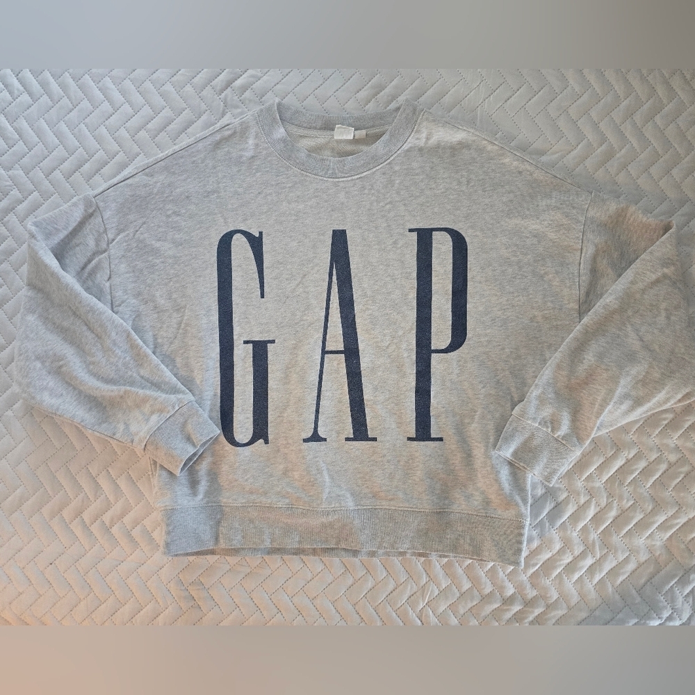 GAP Letter Light Gray Crewneck Sweater